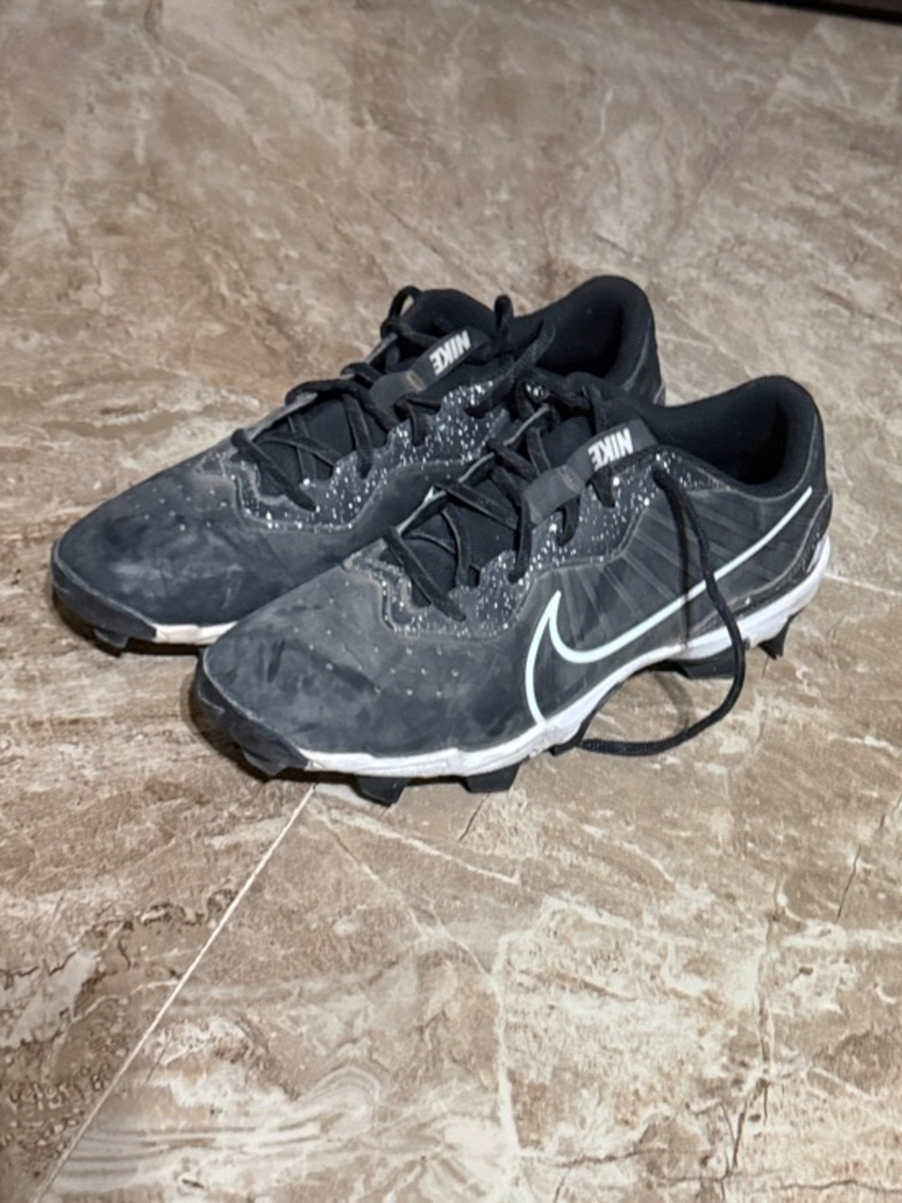 Nike Men’s Black Athletic Shoes with White Swoosh